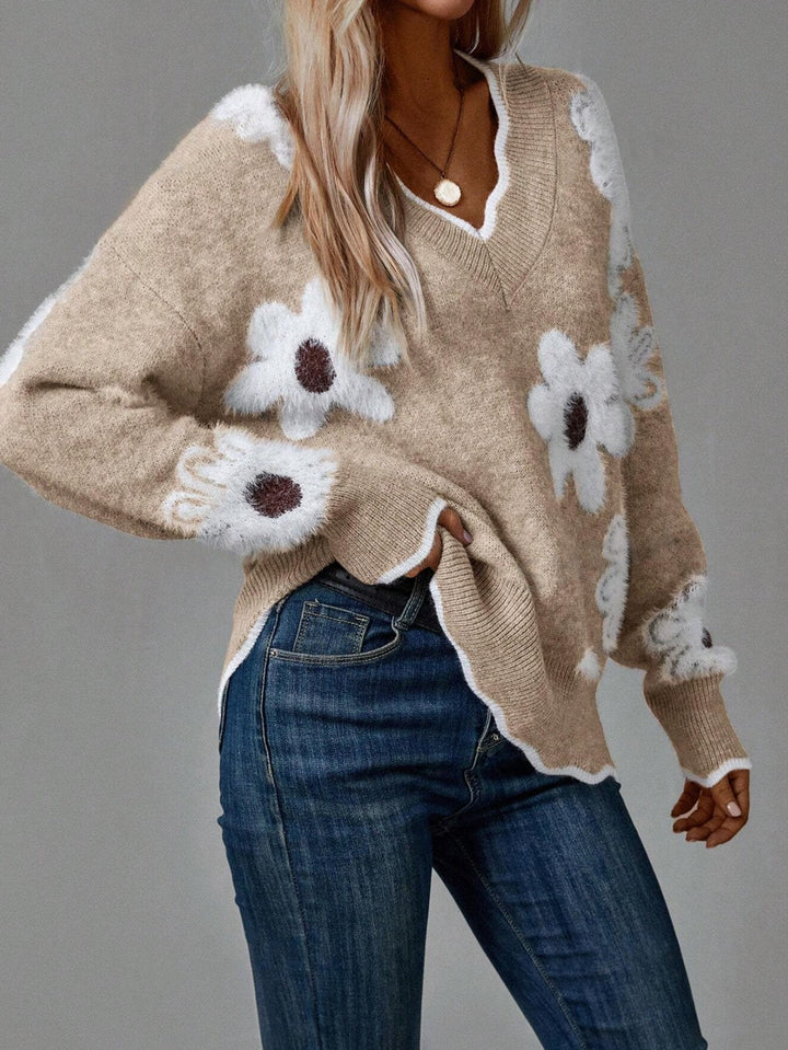 Catherine™ |  Elegant Floral Sweater with Wavy Trim